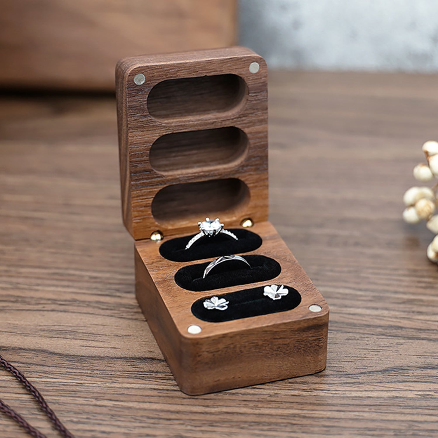 Perro-Wooden Ring Box Personalized Wedding Gift