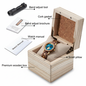 蓝绿色表盘紫檀木女士手表礼盒陈列图